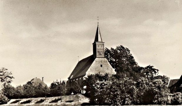 284 Ned. Herv. Kerk na de restauratie. 1956  640x480aa