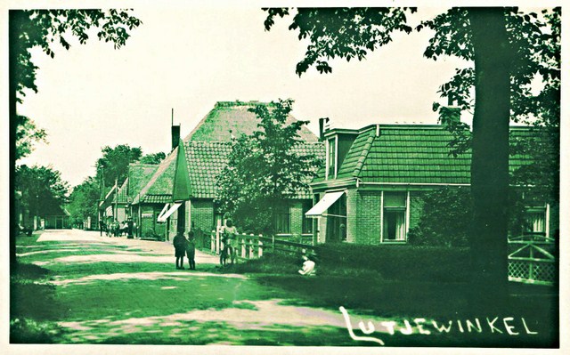 030 Lutjewinkelerweg rechts S.Zwaga dan Zeeman enG.De Geus 640x480