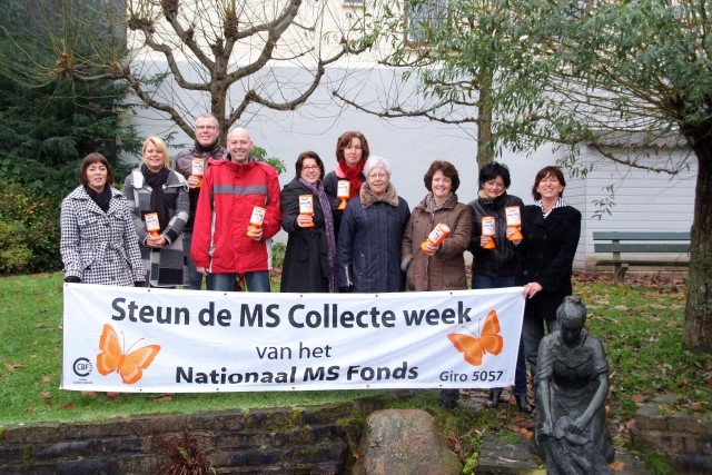 collectanten bij spandoek Custom