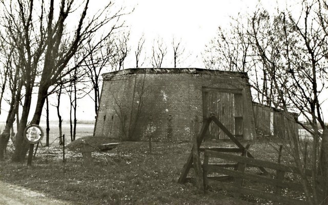 652 Oosterweg  onderstuk Meelmolen. 1950  640x480