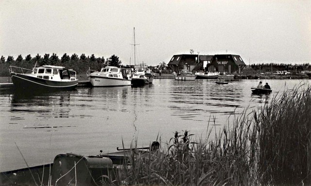 127 De Rijd. Jachthaven. 1984  640x480