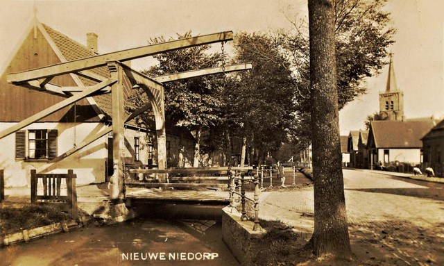 217 Dorpsstraat met ophaalbrug  640x480