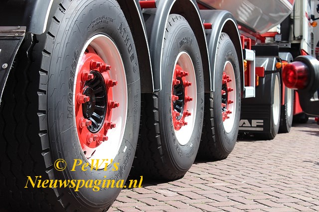 IMG 2008 640x480-BorderMaker