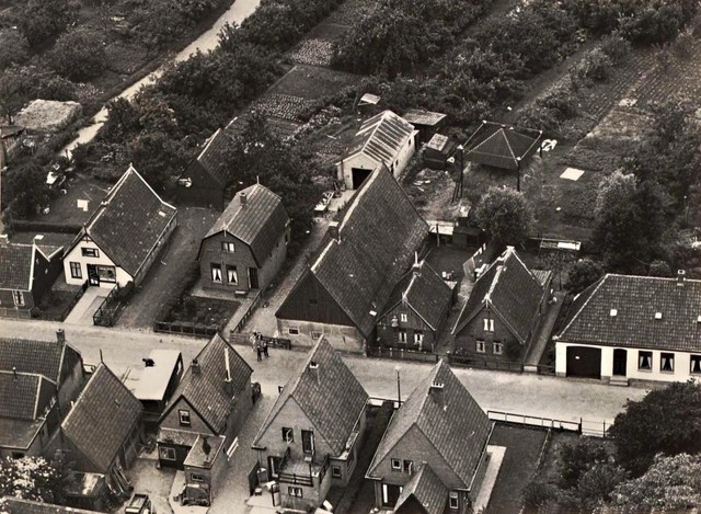 514 Dorpsstraat. Luchtfoto. 1951 640x480