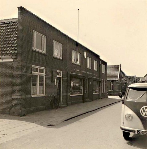 509 Dorpsstraat. De Cooperatie.  1950  640x480