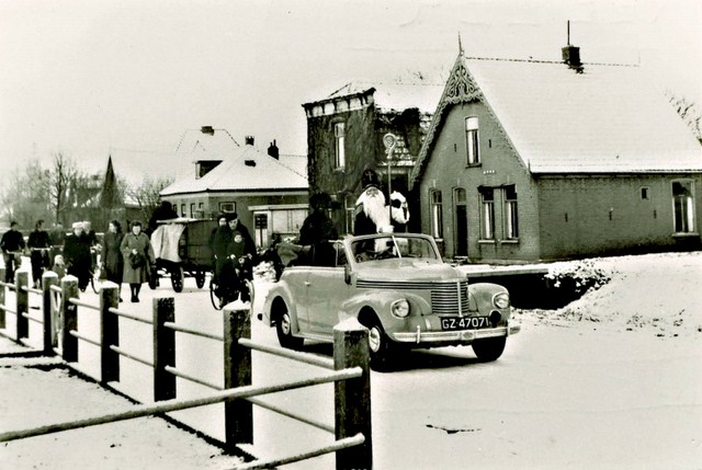 411 Dorpsstraat voor de Limmerschouw  1960  640x480