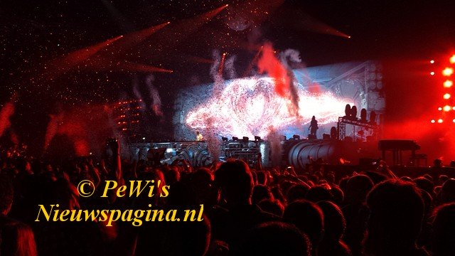 20141205 233752-BorderMaker