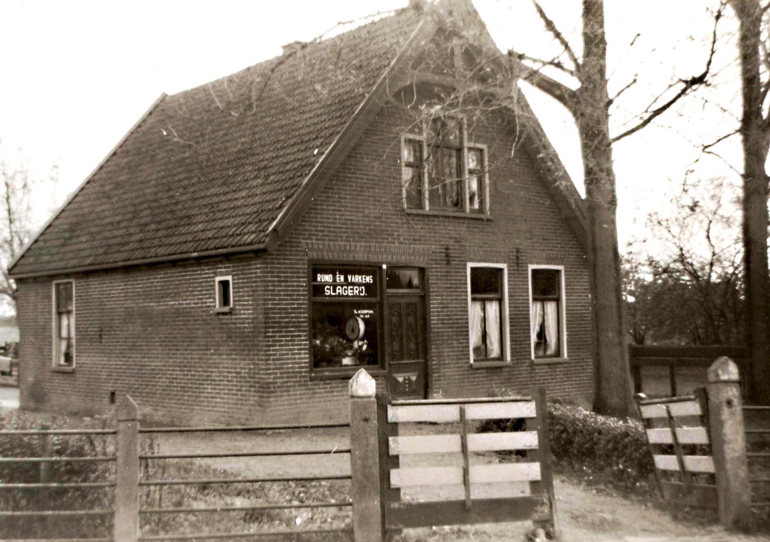 255 Dorpsstraat 48. 1970 aa