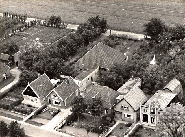 304 Bosstraat. Luchtfoto. 1951 640x480