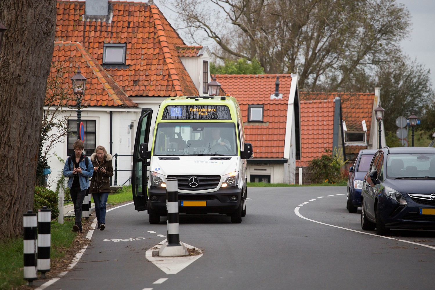 Buurtbus in Noord Holland Fotografie Bas Beentjes 1 BorderMaker