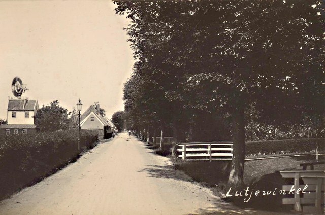 049 Weereweg. Houtzaagmolen van van t Riet. 1913 640x480