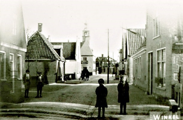 227 Bosstraat. Rechts schoenmaker Delien. 1938 640x480bbb