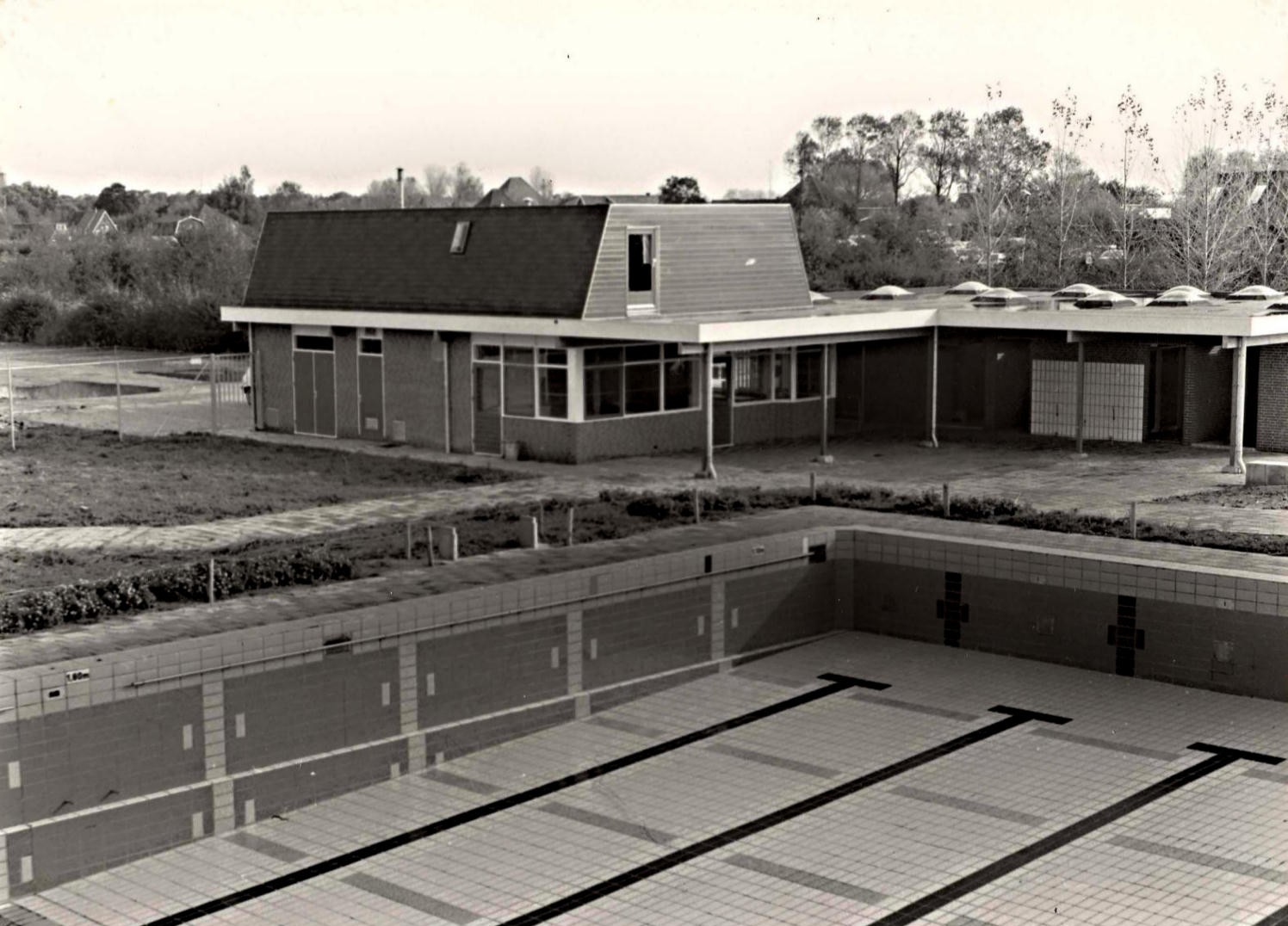 131 De Rijd. Zwembad. 1982 