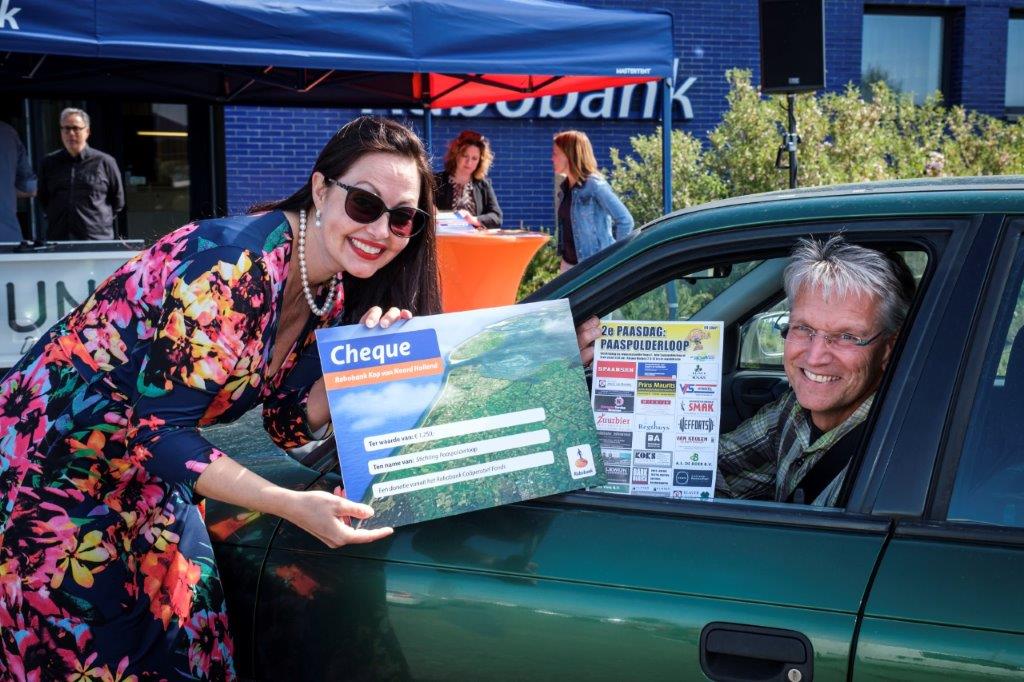 28052020 Rabobank uitreiking cheque Corona noodfonds aan Paaspolderloop 002