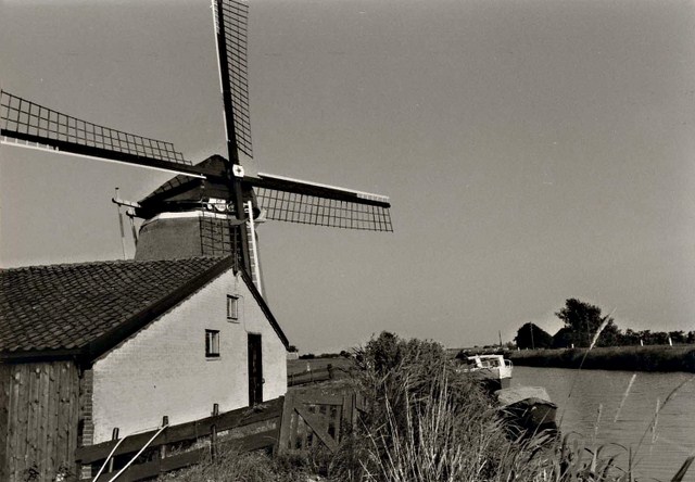 091 Dorpsstraat 6. Molen. 1979 640x480