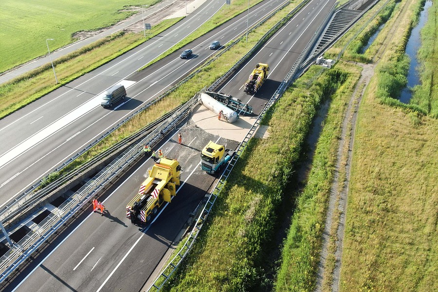 Incident op de weg vanuit de lucht BorderMaker