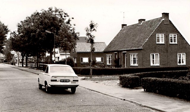 725 Dorpsstraat Trambaan 640x480