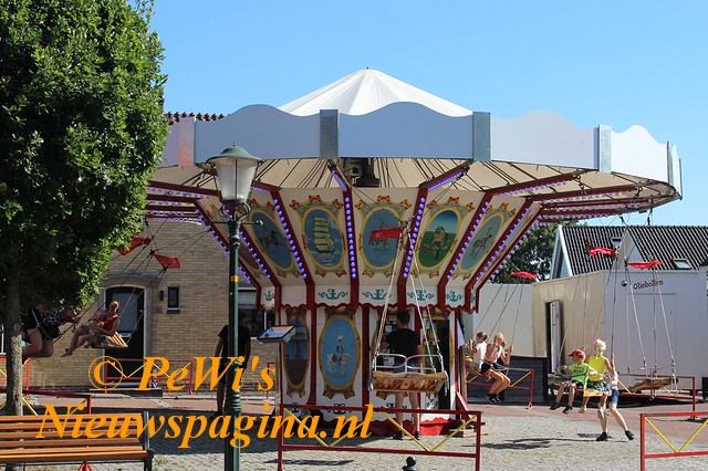 Pagina 31 32 33 34 Kermis zweefmolen Krameraa BorderMaker