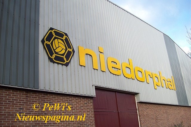 001nhal 640x480 BorderMaker