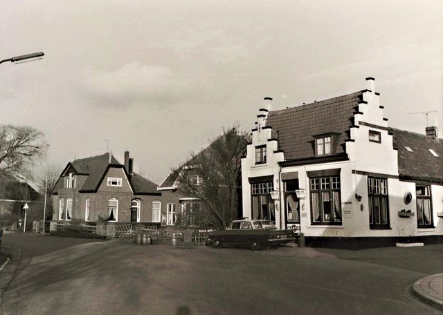 196 Dorpsstraat. De Vergulde Valk. 1970 640x480