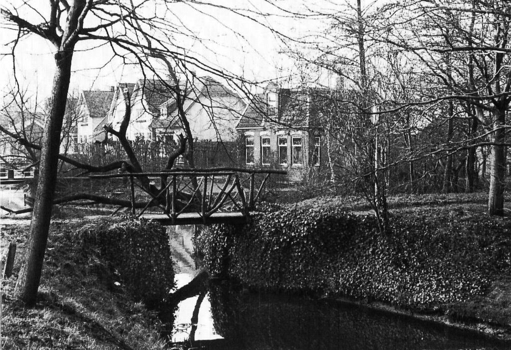 700 Dorpsstraat 18 Trambaan Singer 1950 