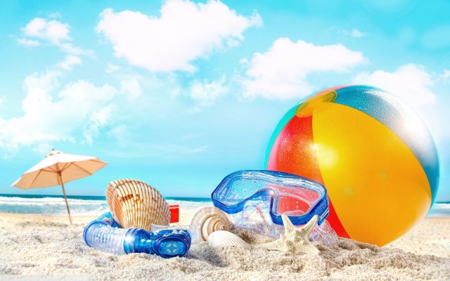 zomer wallpaper strandbal snorkel duikbril zeester schelpen parasol strand foto zee Custom