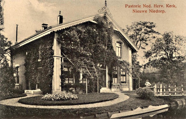 332 Dorpsstraat Pastorie 1915 640x480