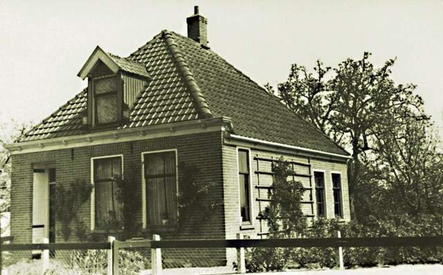 052 Dorpsstraat 40. nu T.Spaansen. 1922 640x480