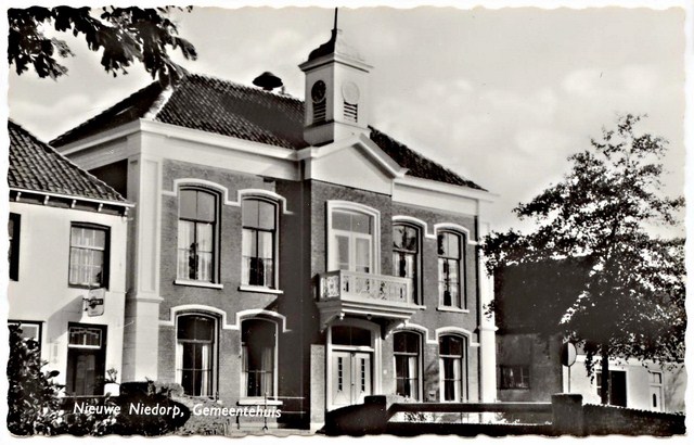 626 Dorpsstraat 79. Gemeentehuis 640x480