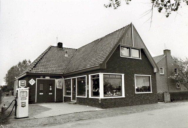 139 Dorpsstraat. 1979 640x480