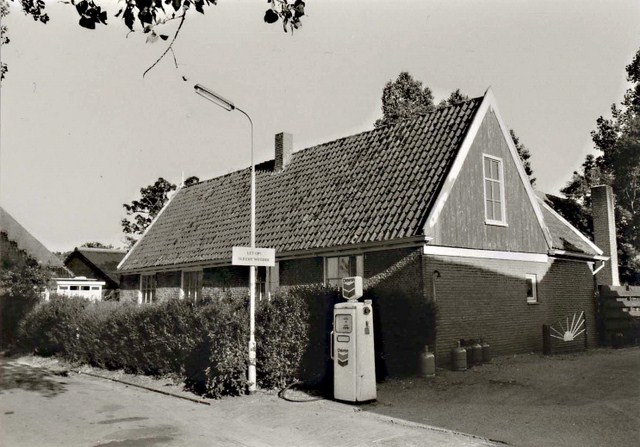 140 Dorpsstraat. 1979 640x480