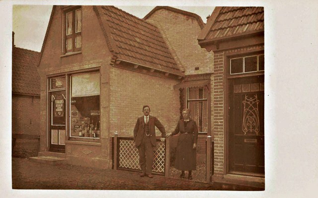 025 Dorpsstraat. Later woonde hier P. Hakof 640x480