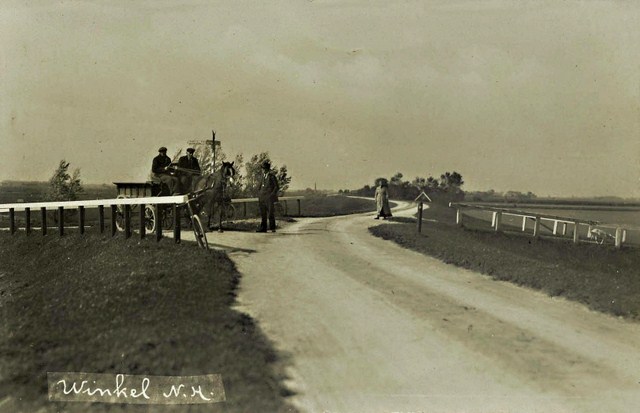 599 Westfriesedijk.Links de Dorpsstraat. 1917 640x480aa