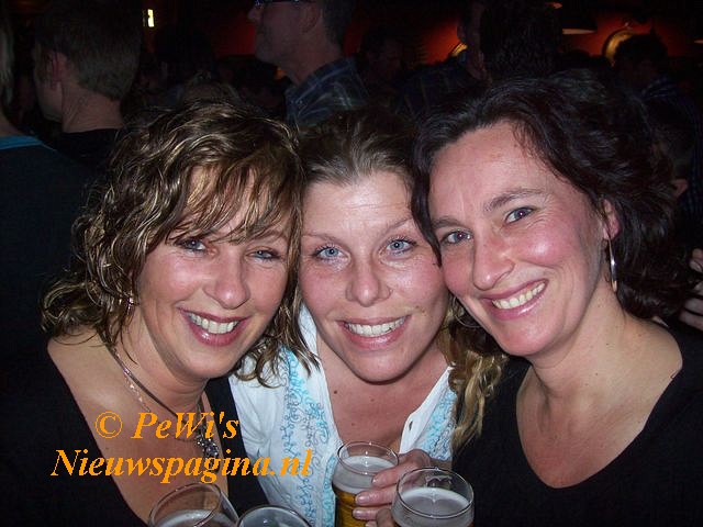 feestmauritsbar 044 640x480 BorderMaker