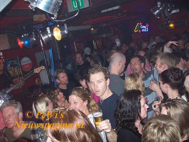 feestmauritsbar 079 640x480 BorderMaker