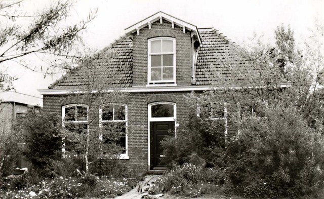 219 Dorpsstraat. Schoolwoning. 1979 640x480